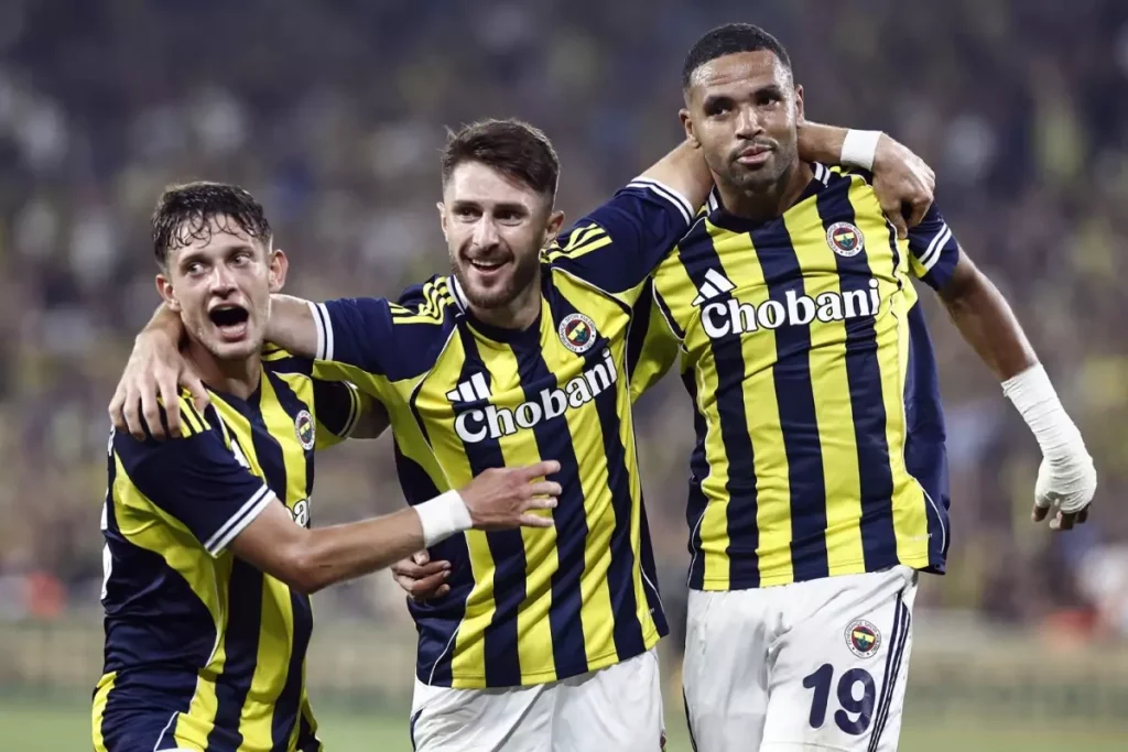 Fenerbahçe’de Saran Dönemi: Kadro Dışında Yeni İsimler!