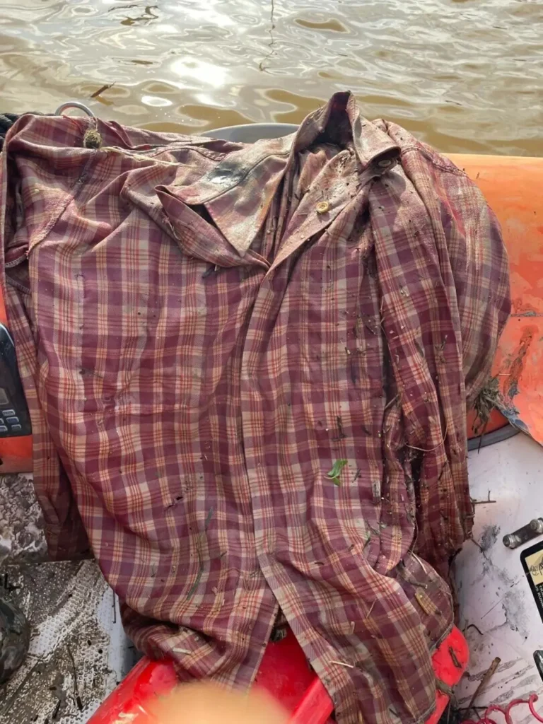 Foça’da Sel Sularında Kaybolan Kişiyi Arama Çalışmaları