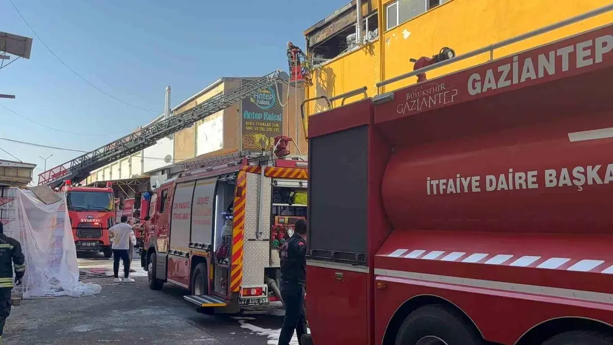 Gaziantep’te Gıda İşletmesinde Yangın Paniği