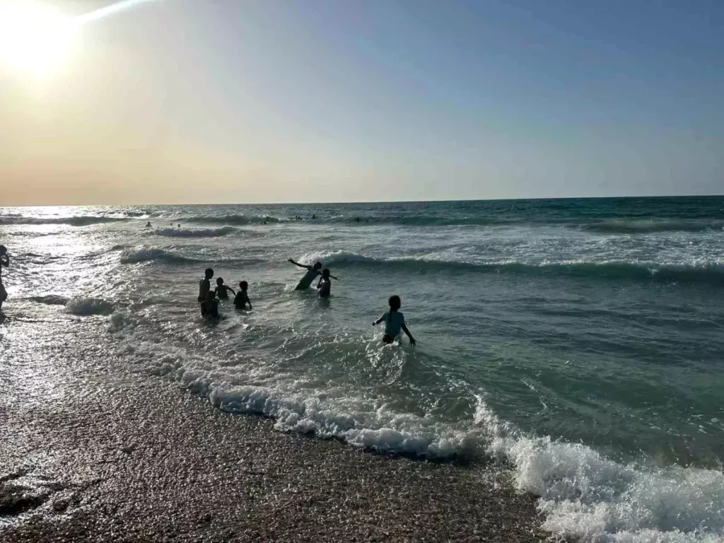 Gazzeliler, Yardımları Umutla Bekliyor