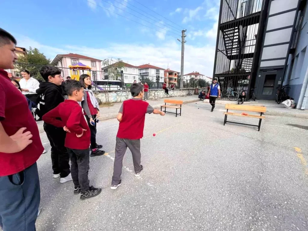 Gençlik Merkezleri Tanıtımı ve Eğlenceli Etkinlikler