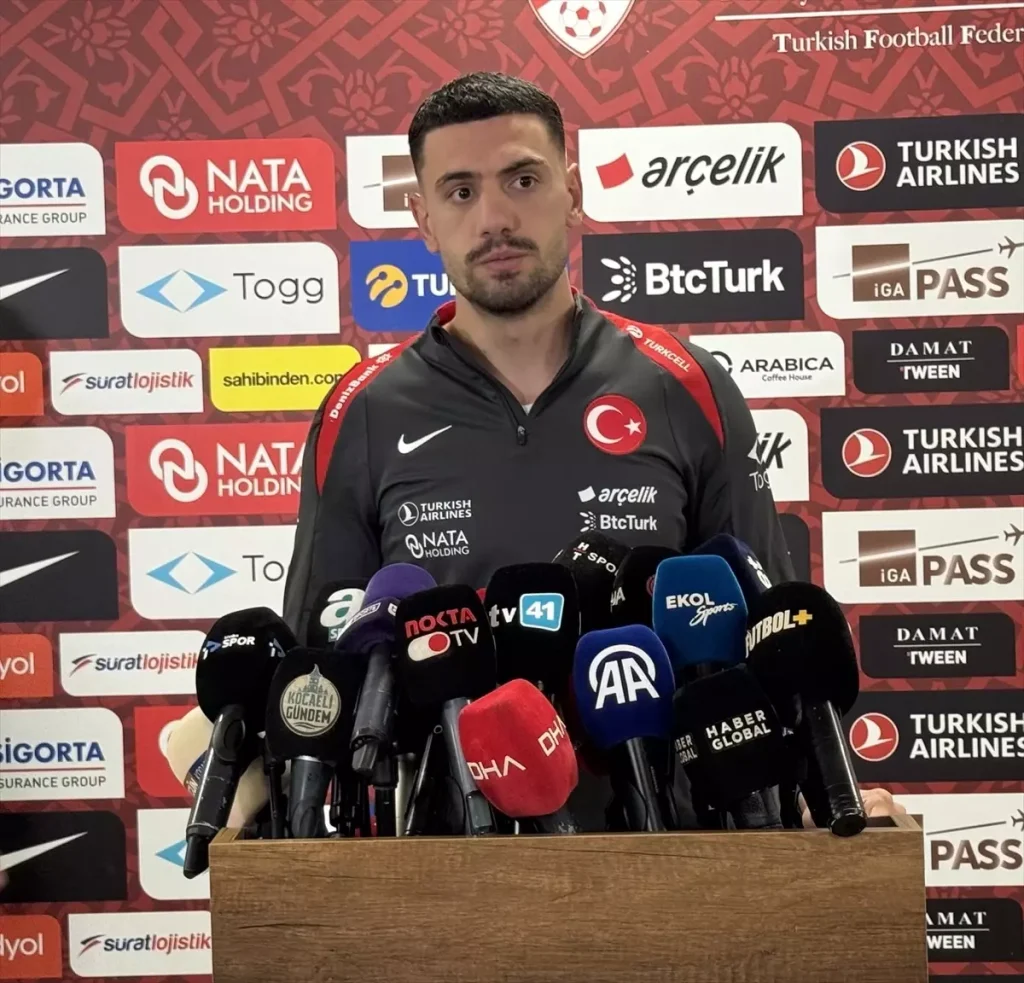 Milli Takım Kaptanı Çalhanoğlu ve Demiral Galibiyeti Değerlendirdi