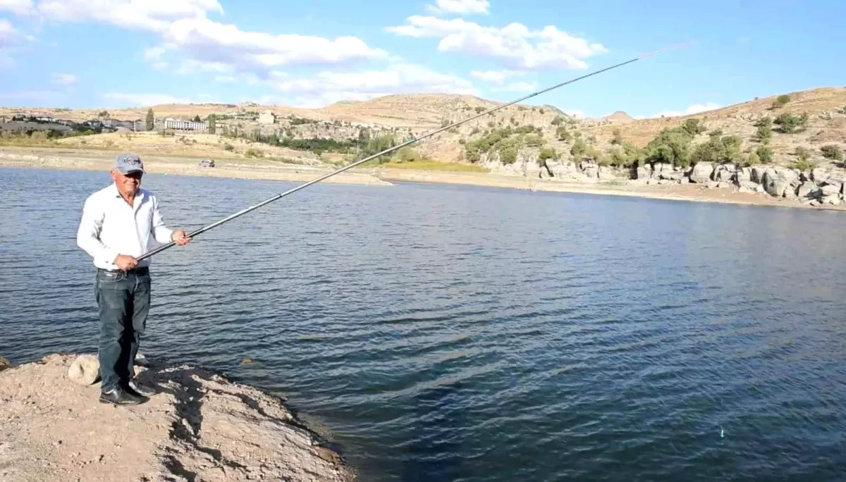Güzelyurt Göleti’nde Balık Tutma Heyecanı