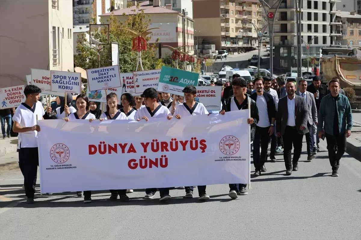 Hakkari’de Sağlıklı Yaşam İçin Yürüdüler