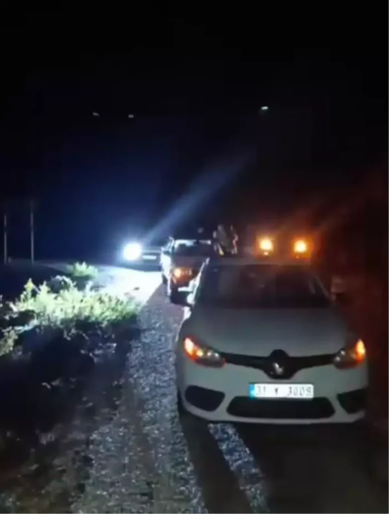 Hatay Yayladağı’nda Sağanak Yağış Sonrası Çalışmalar Sürüyor