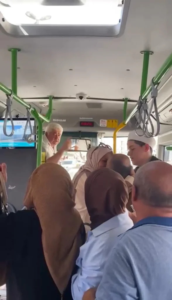 İstanbul’da İETT Otobüslerinde Çıkan Kavgalar