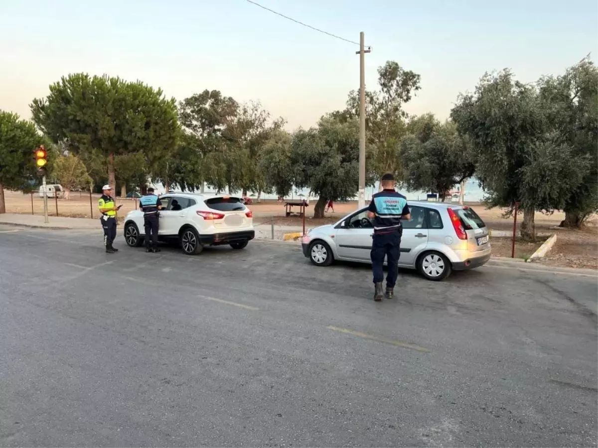 Jandarma Ekiplerinden Büyük Operasyon: 30 Aranan Şahıs Yakalandı