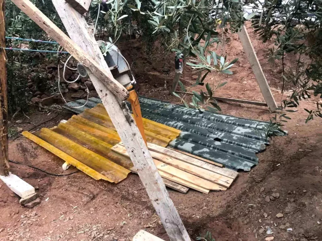 Define Ararken Suçüstü Yakalandı