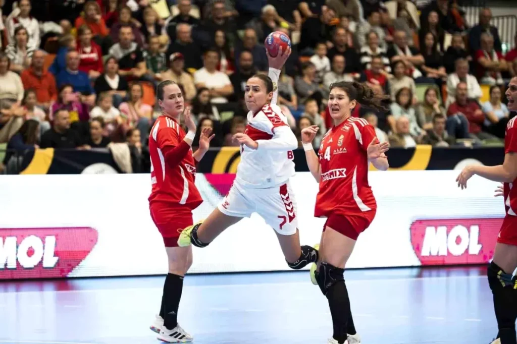Hentbol Takımı EURO Cup’a Zorlu Bir Maçla Başladı
