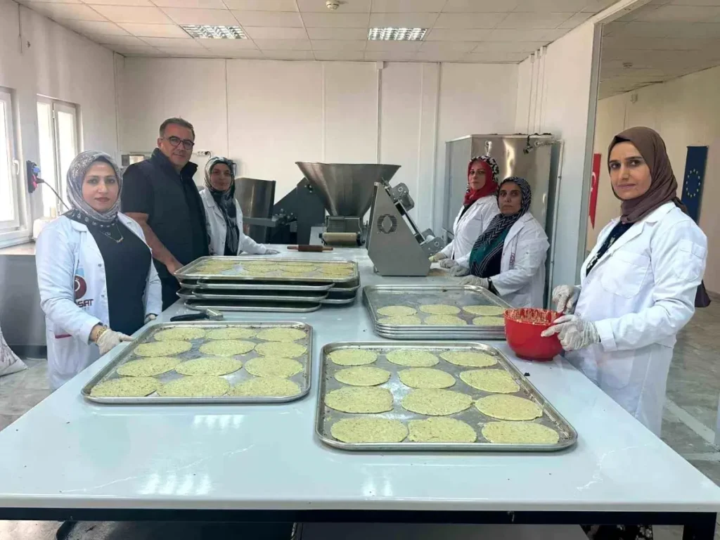 Samsat Çöreği Tesisinde Kadın İstihdamı Artıyor