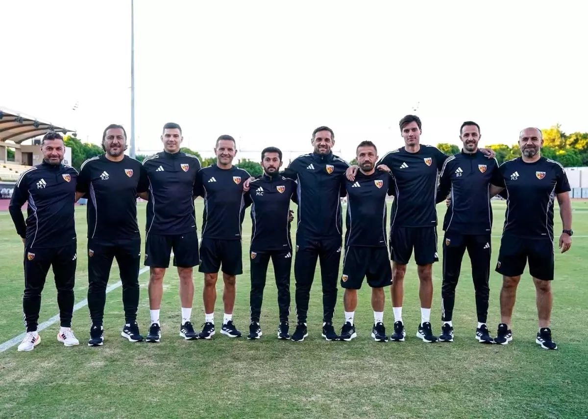 Kayserispor’da Radomir Djalovi’nin Ekibi Belli Oldu