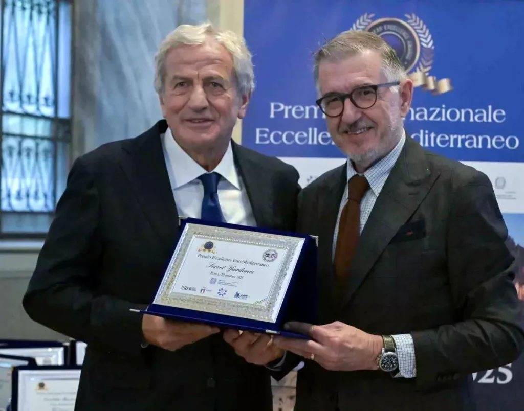 Ünlü İsimlere Akdeniz Mükemmeliyet Ödülü Verildi