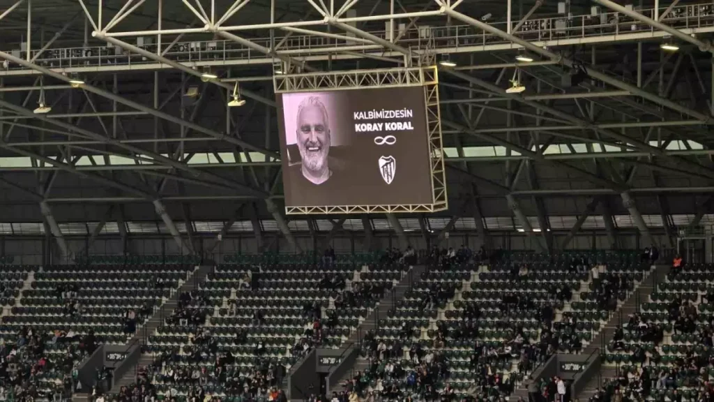 Kocaelispor, ‘Gri Koray’ı Unutmadı