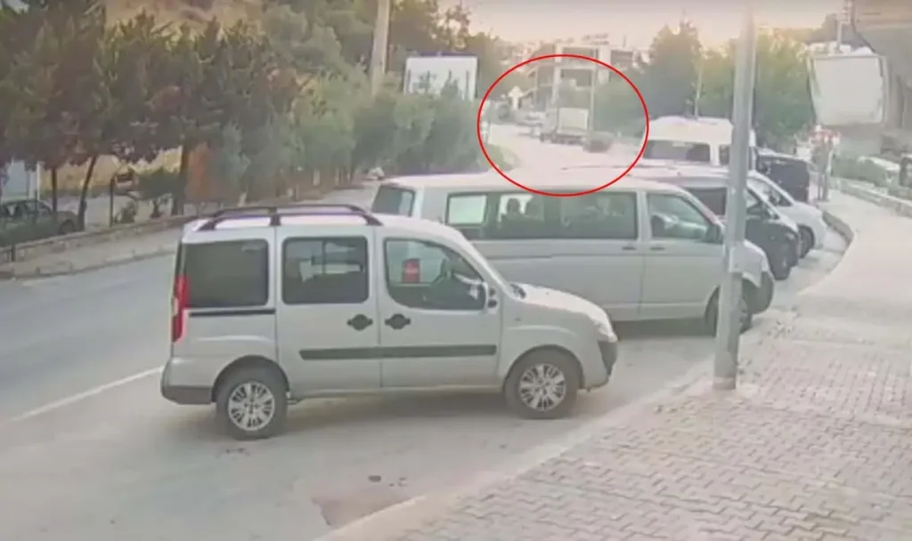 Kuşadası’nda Feci Kaza: 1 Ölü, 4 Yaralı