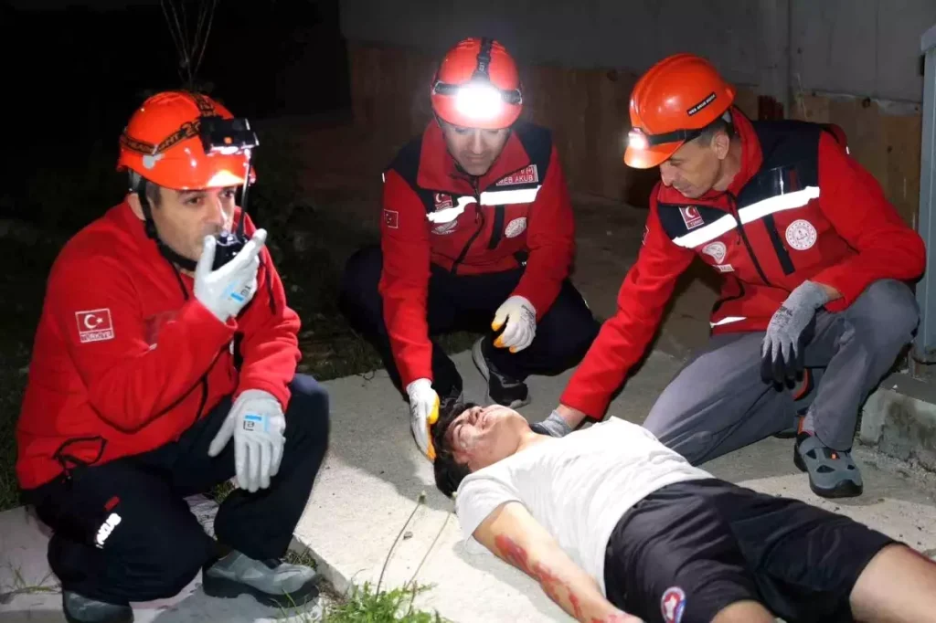 Deprem Tatbikatı Gerçeği Aratmadı: Düzce’de Başarılı Uygulama