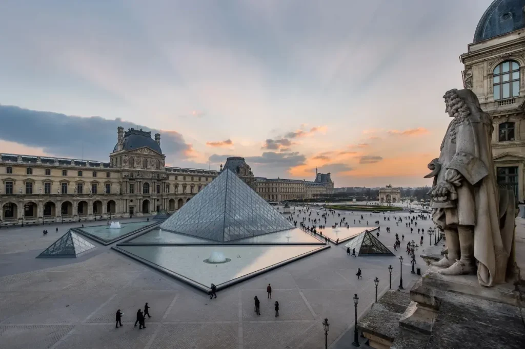 Louvre Müzesi Soygununa Yeni Gözaltılar