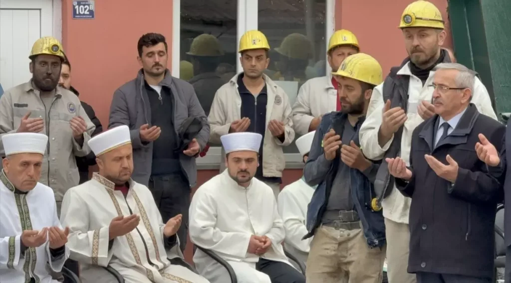 Maden Faciasında Hayatını Kaybeden 43 Madenci Anıldı