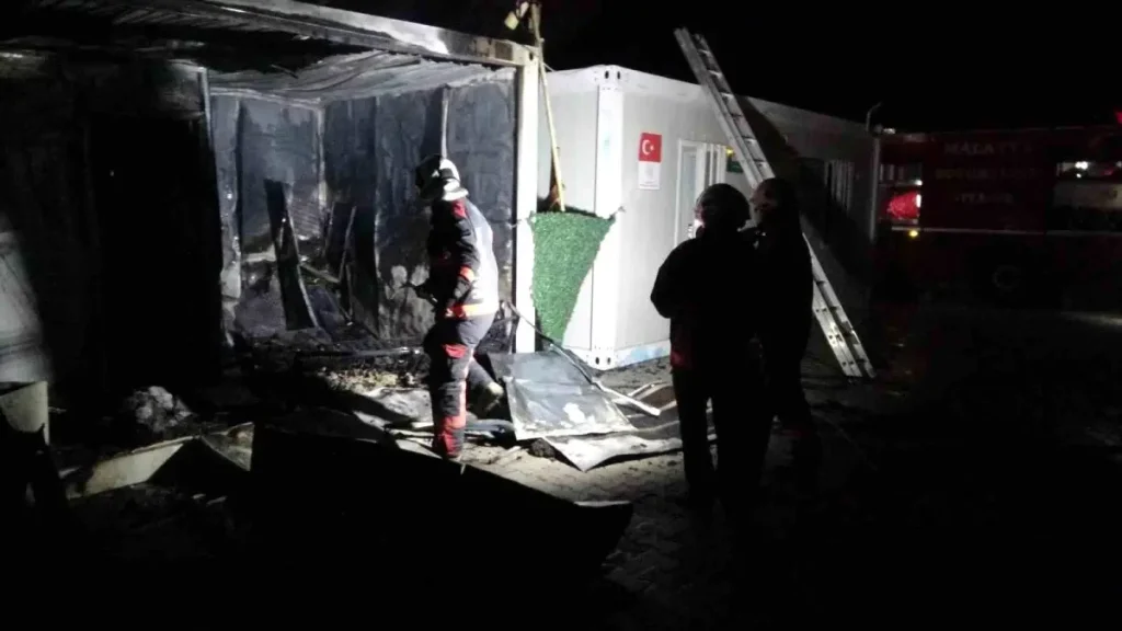 Malatya’da Konteyner Kentte Korkutan Yangın