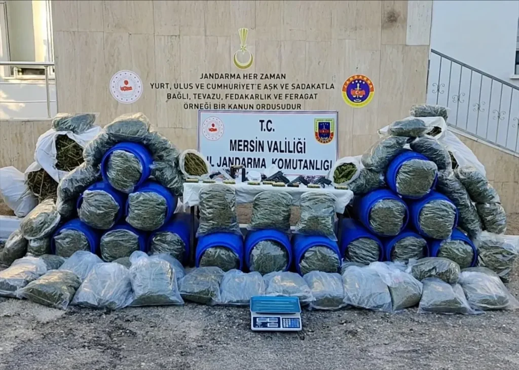 Mersin’de Büyük Uyuşturucu Operasyonu: 220 Kilogram Esrar Ele Geçirildi