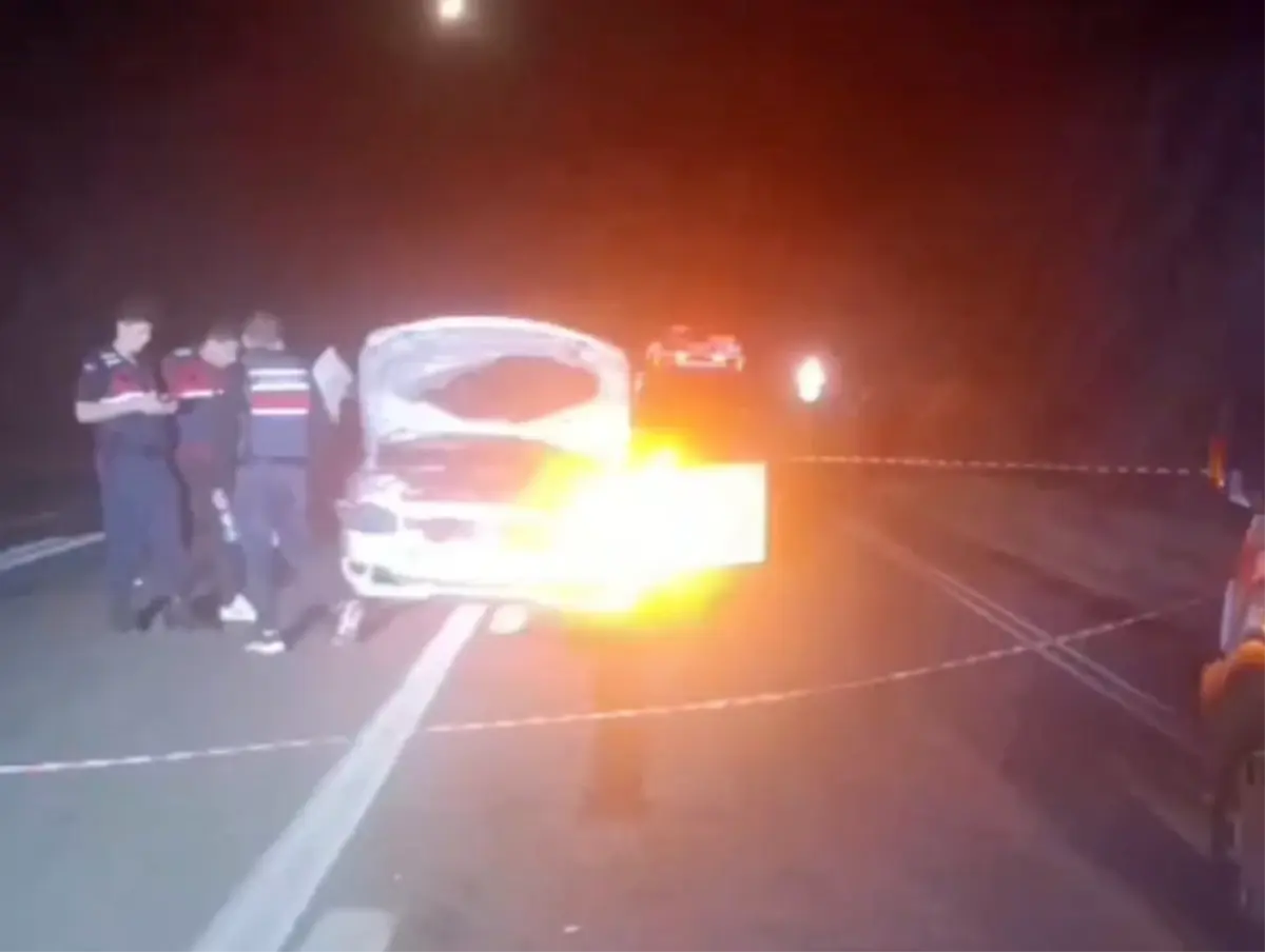 “MERSİN’de Otomobil Kamyona Çarptı: 1 Ölü, 1 Yaralı”