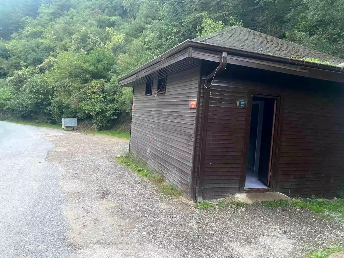 Tahrip Edilen Şadırvan Vatandaşları Kızdırdı