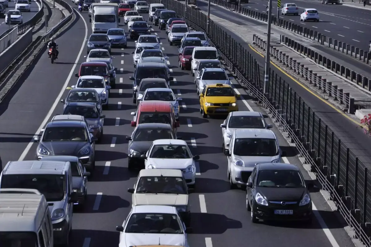 Akaryakıt Fiyatları Artışa Geçti: Motorine Zam Geliyor