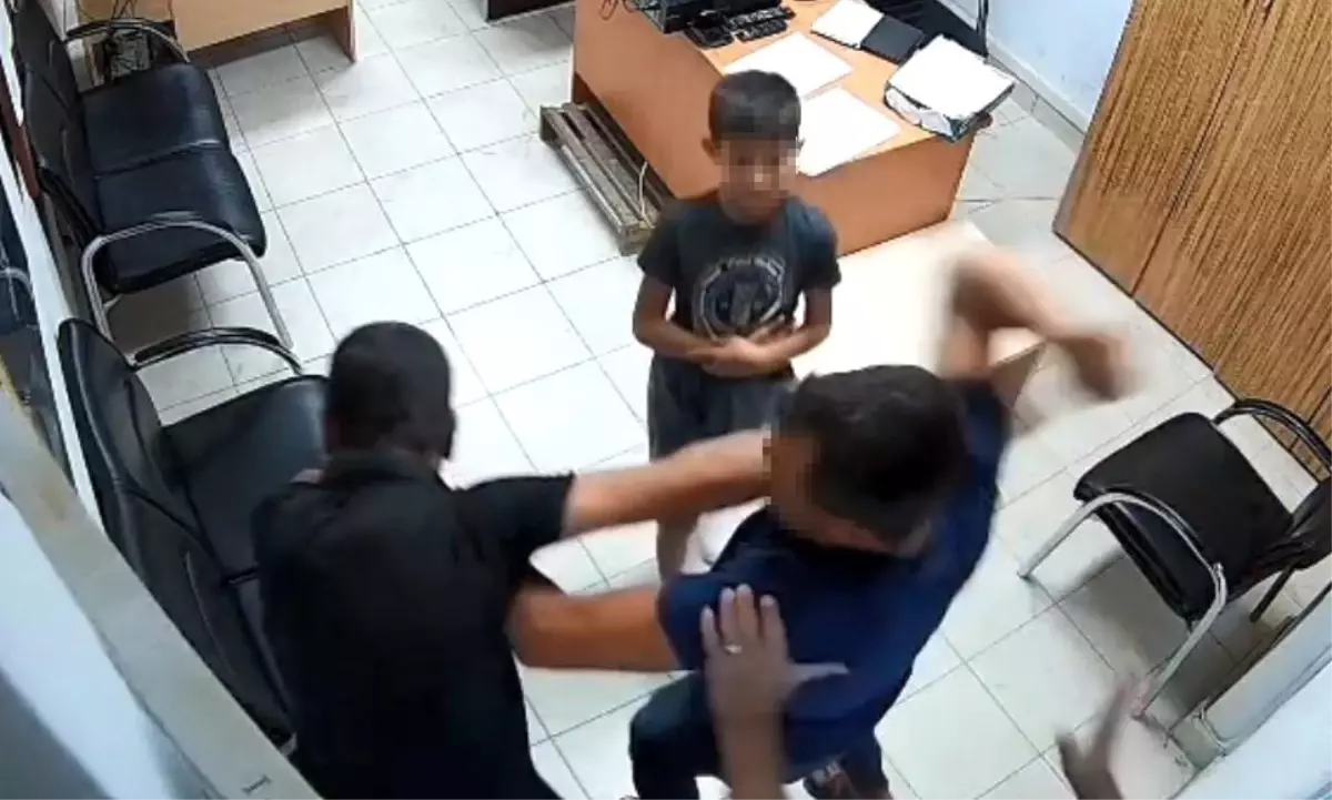 Boşanma Aşamasında Şiddet: Koca Polis Merkezinde Darp Edildi