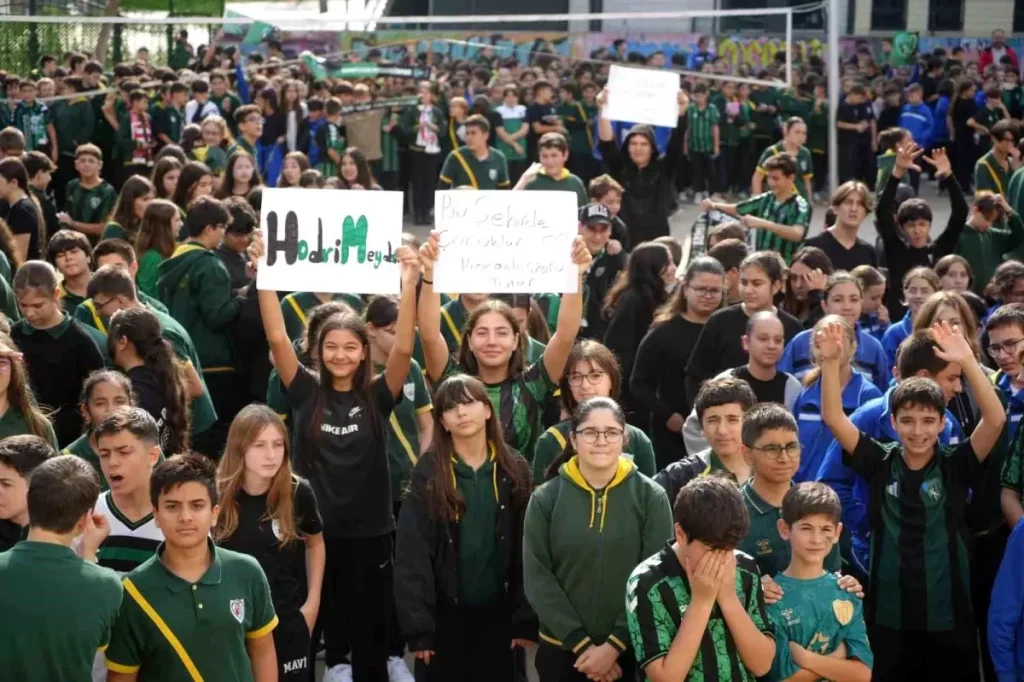 Kocaelispor, Okullarda Öğrencilerle Buluşuyor