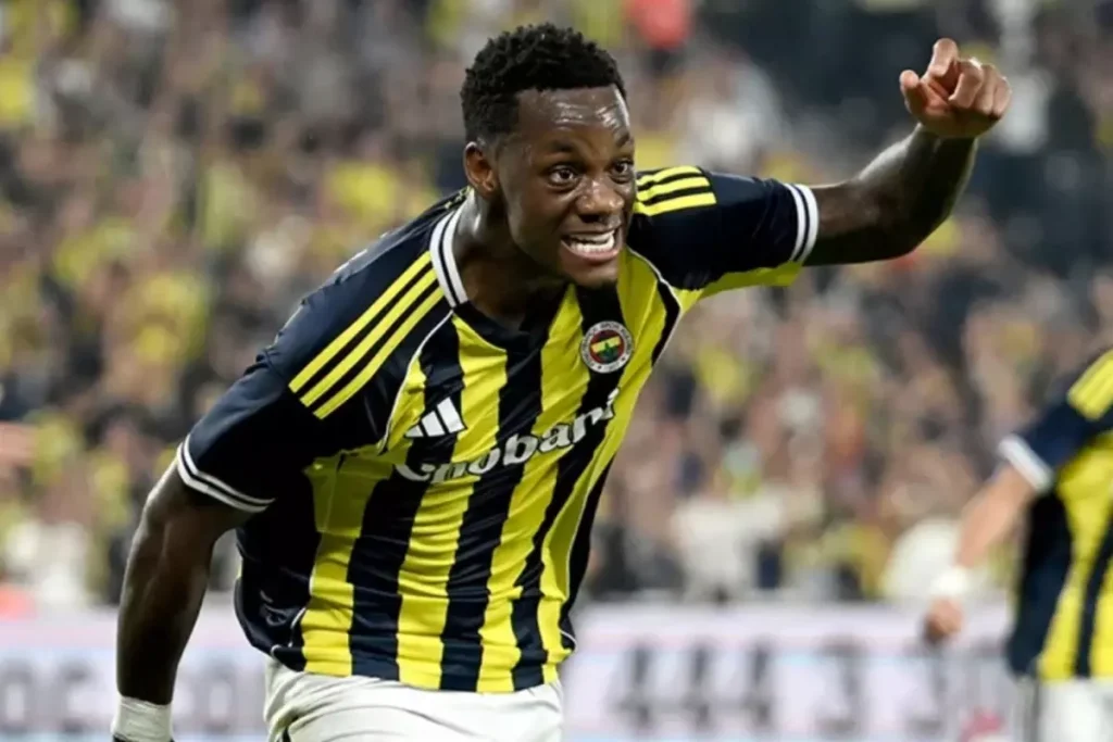 Fenerbahçe’ye Geri Dönüş: Jhon Duran Antrenmanlara Başladı