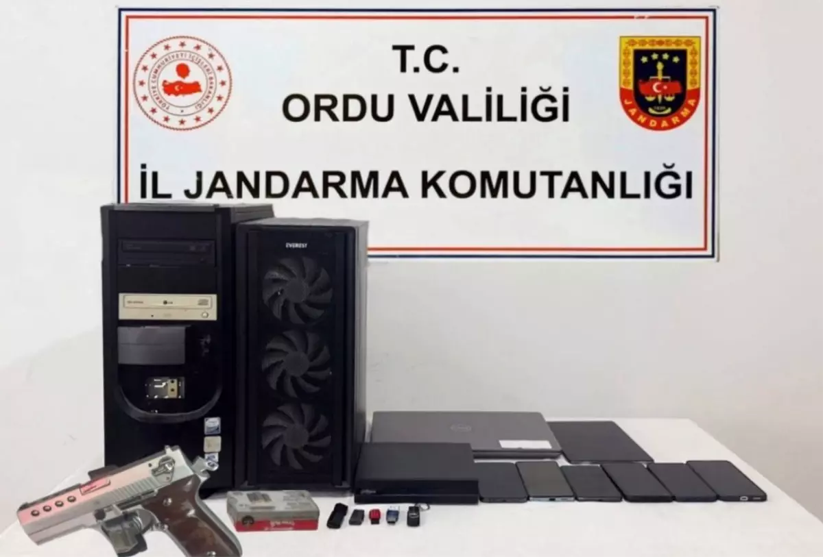 Siber Suç Operasyonu: 3 Tutuklu