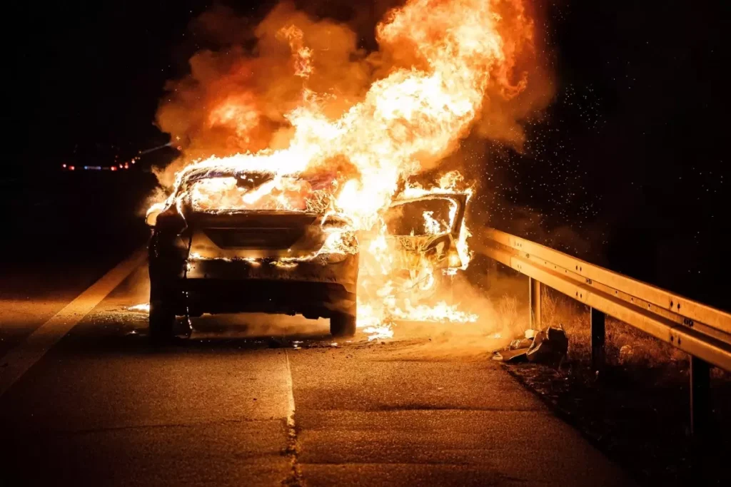 Nissan, 19 Bin Elektrikli Aracını Geri Çağırdı