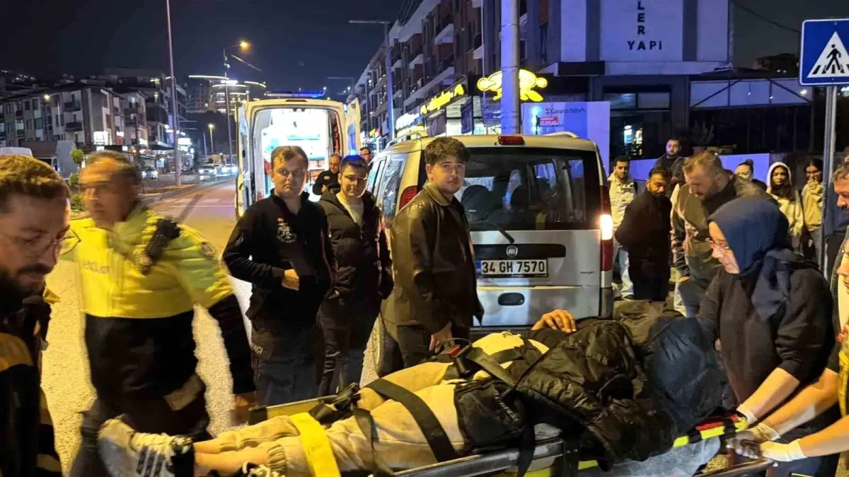 Motosiklet Sürücüsü Park Halindeki Aracın Altına Girdi