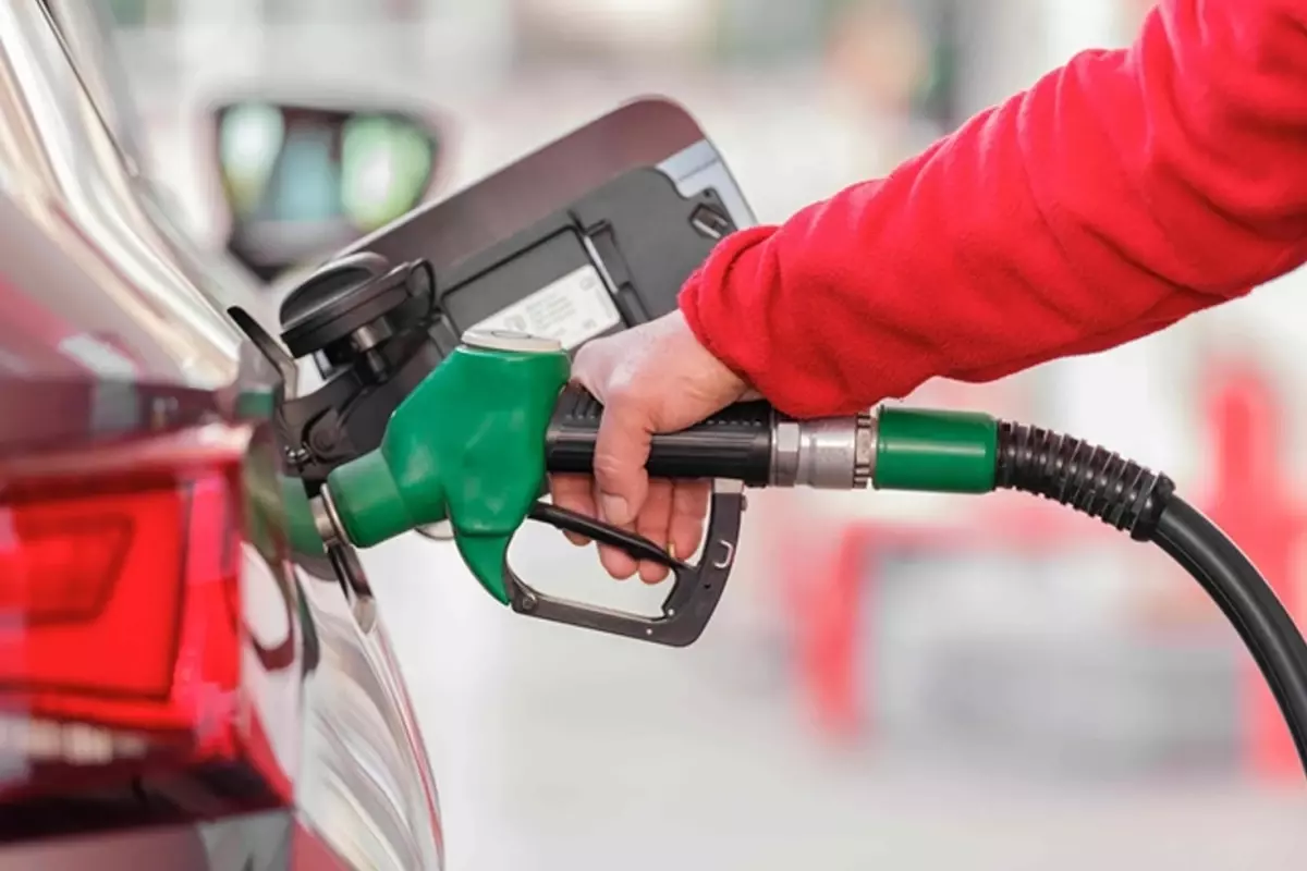 Petrol Düşüşte, Akaryakıt Fiyatları Düşüyor