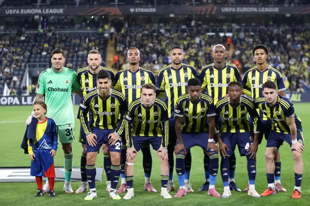 Fenerbahçe, Zirve Yarışında Fırsatı Kaçırdı
