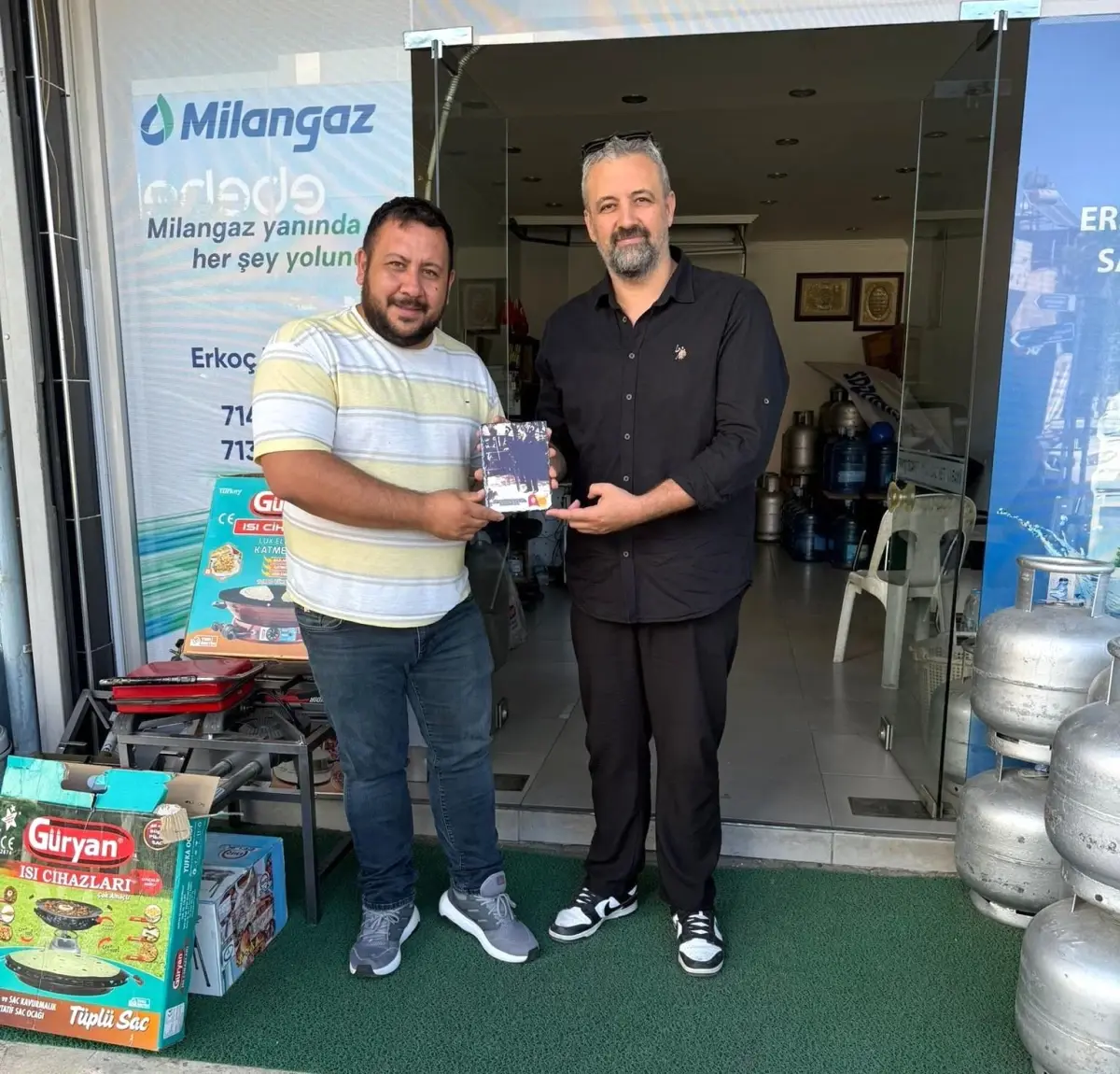 Galatasaray Taraftarları Derneğinden Öğrencilere Eğitim Desteği