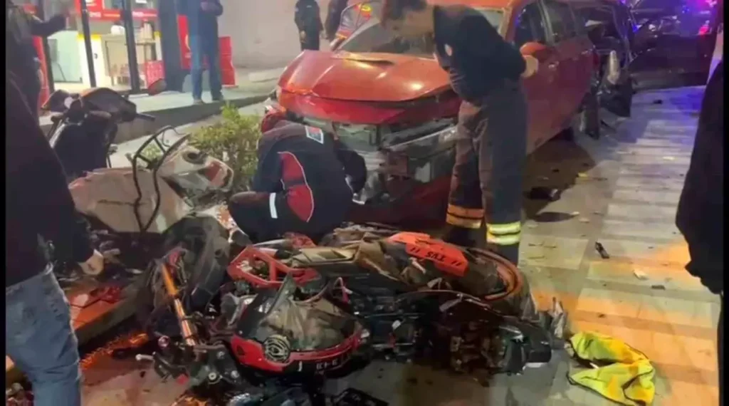 Zincirleme Trafik Kazası: 2 Yaralı