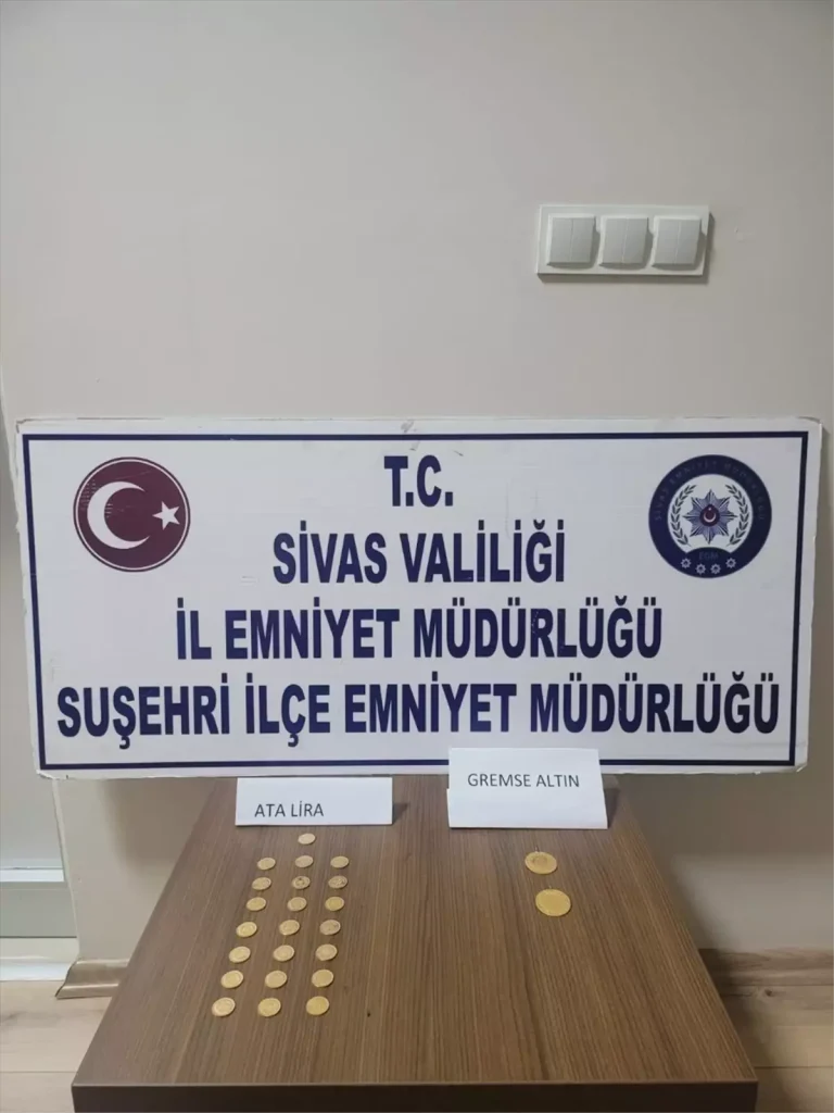 Sivas’ta Kuyumcuyu Sahte Altınla Dolandıran Şüphelilerden Biri Tutuklandı