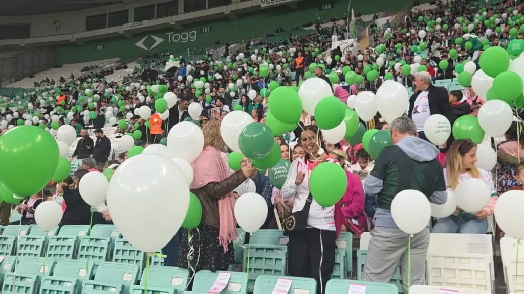 SMA’lı Çağan Ata İçin 20 Bin Balonla Mutlu Son