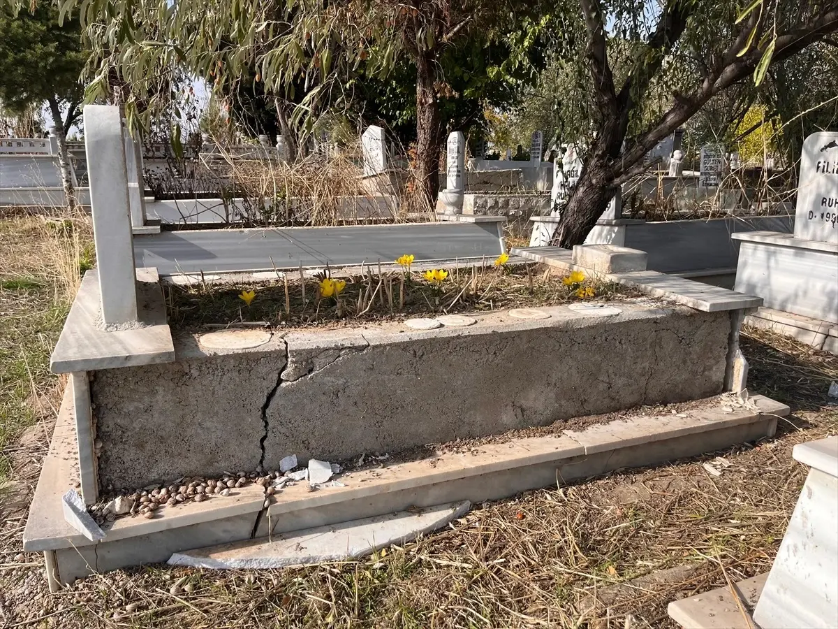 Mezarlık Mermerlerini Çalan Şüpheli Serbest Bırakıldı