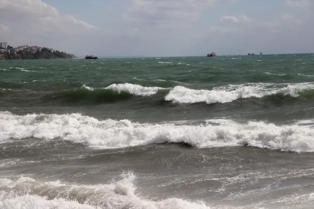 <strong>Tekirdağ’da Poyraz Deniz Ulaşımını Olumsuz Etkiliyor</strong>