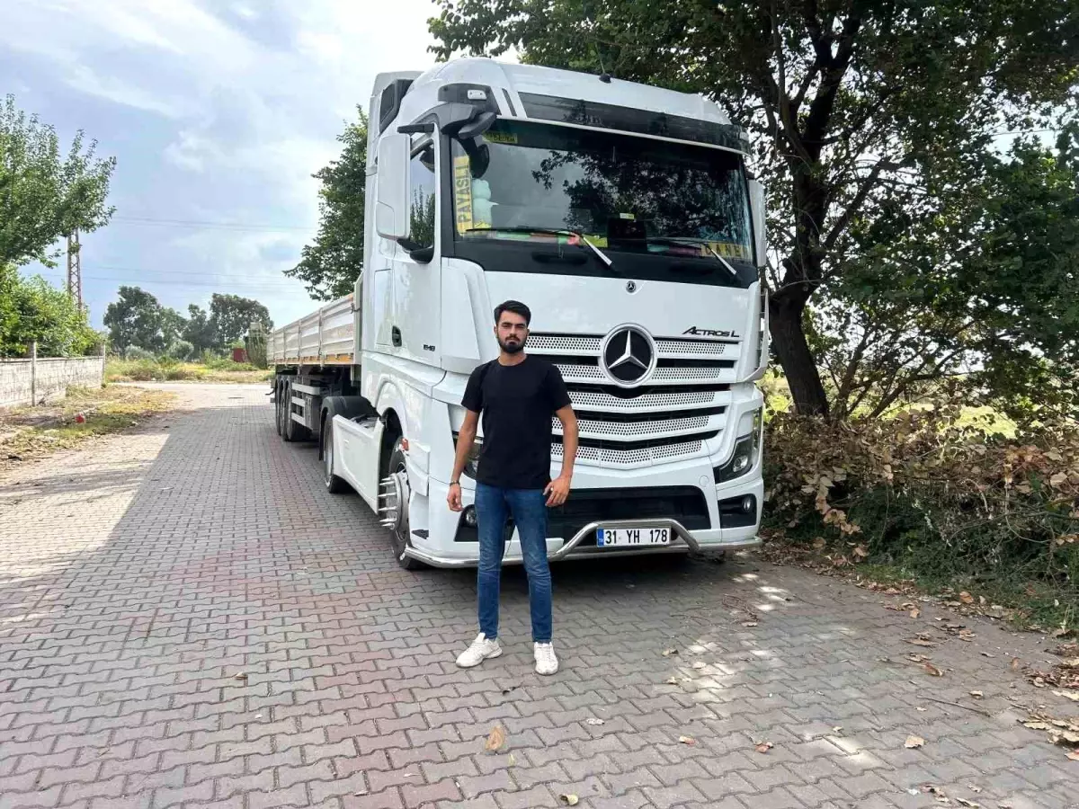 Tır Şoförü Baba Olacak, Cinsiyeti Tırlarla Açıkladı