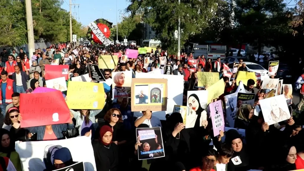 Üniversiteli Rojin İçin Adalet Yürüyüşü Düzenlendi