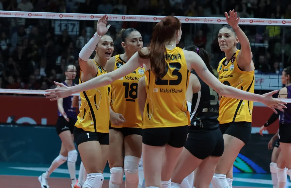 VakıfBank, Vodafone Sultanlar Ligi’ne Galibiyetle Başladı