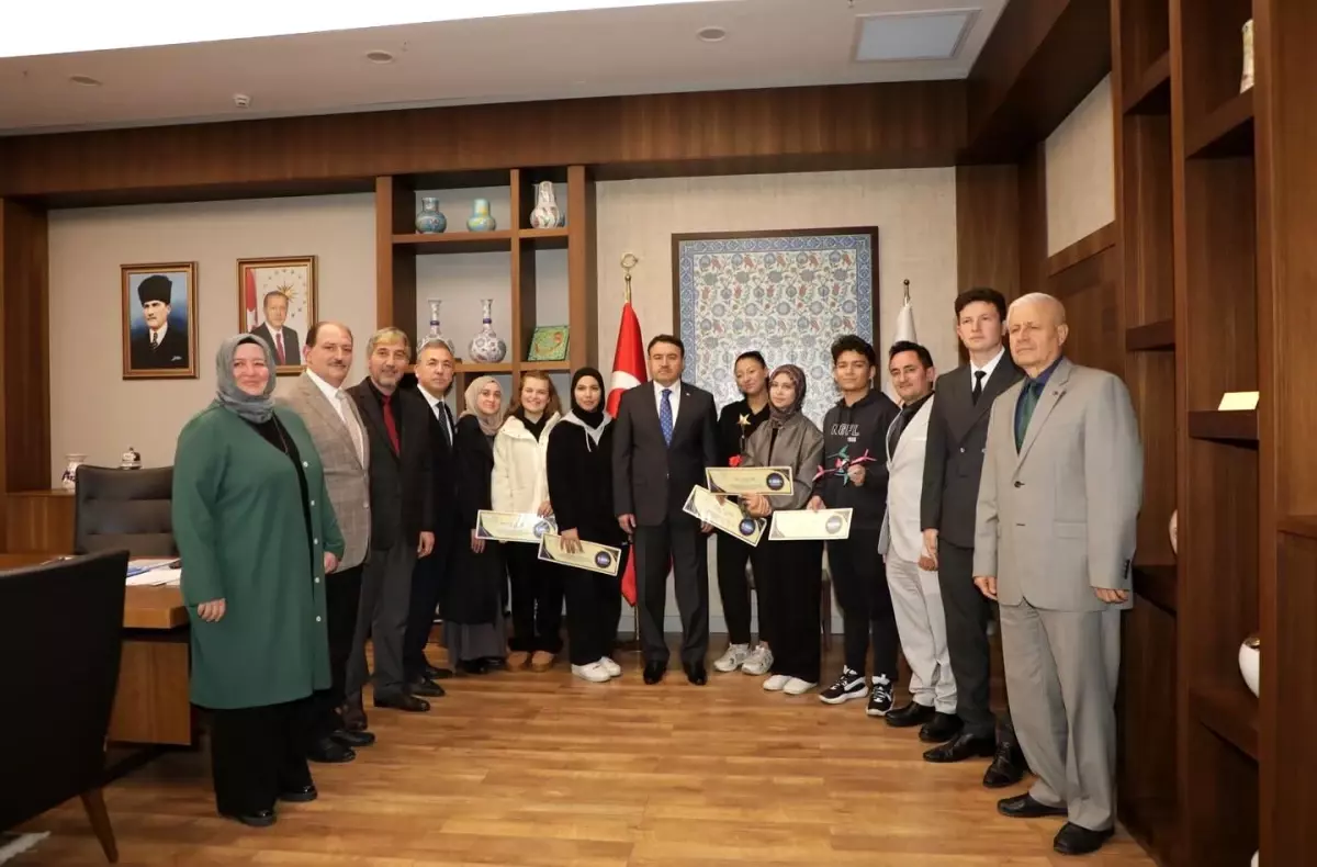 Kütahyalı Gençlerin Büyük Başarıları Göz Kamaştırıyor