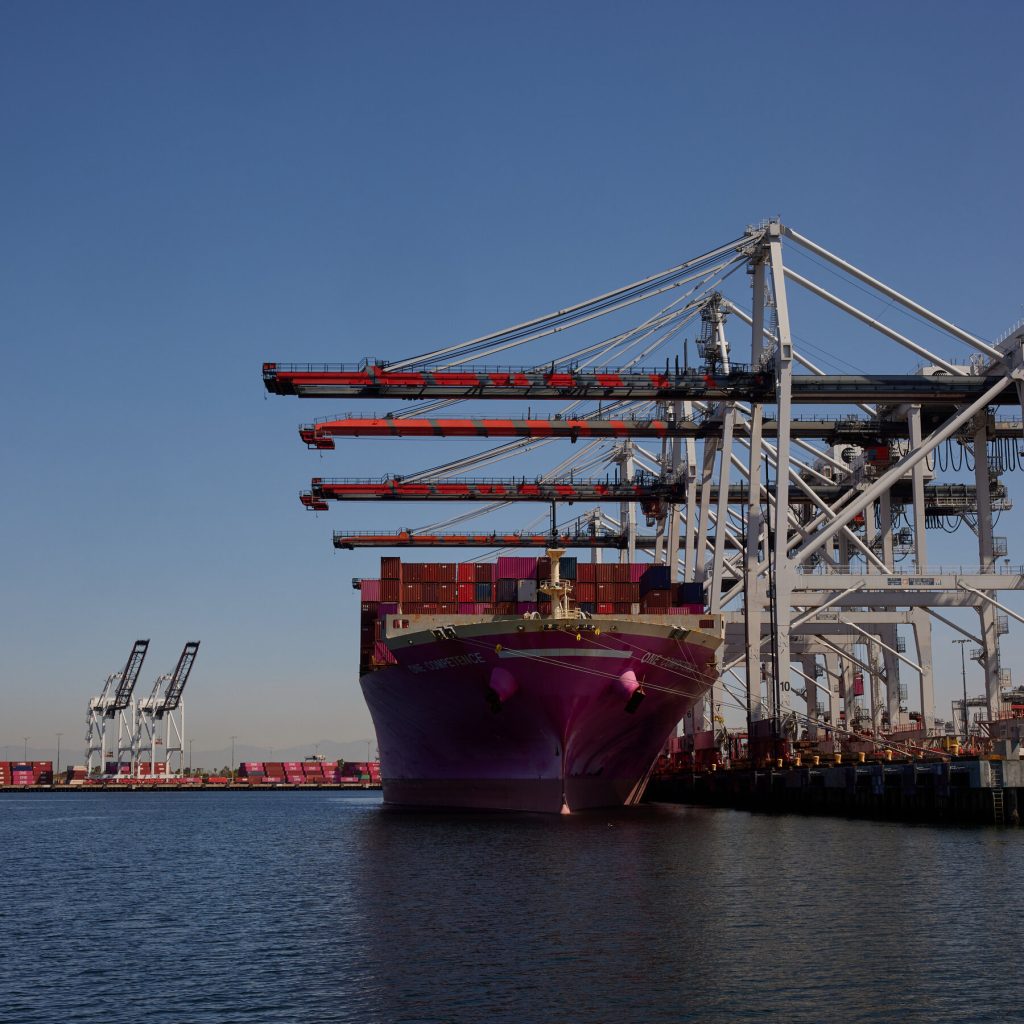 Key Justices on Supreme Court Cast a Skeptical Eye on Trump’s Tariffs