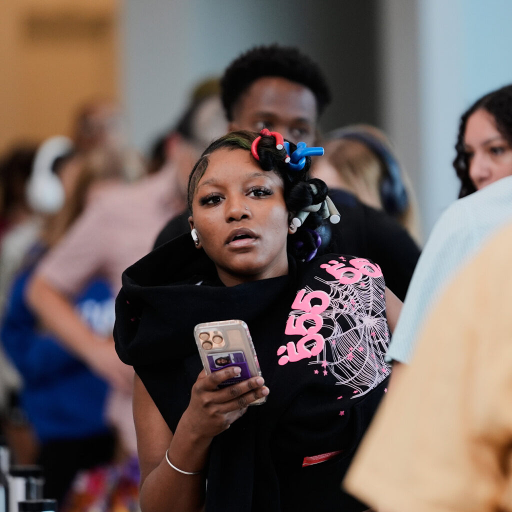 Government Shutdown Clouds Thanksgiving Travel Plans