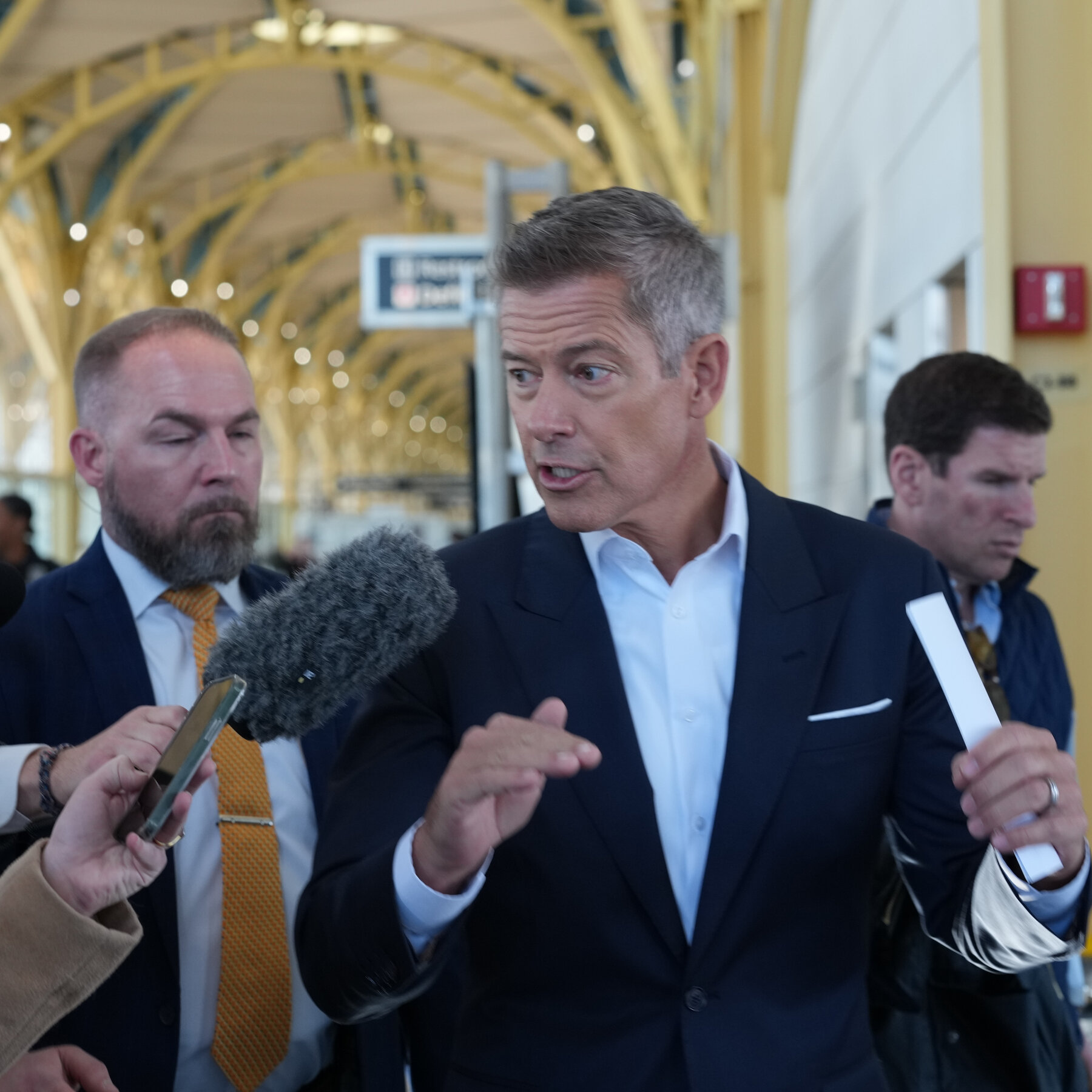 <h2>Sean Duffy Juggles Shutdown Duties: Flight Safety and Trump Loyalty</h2>