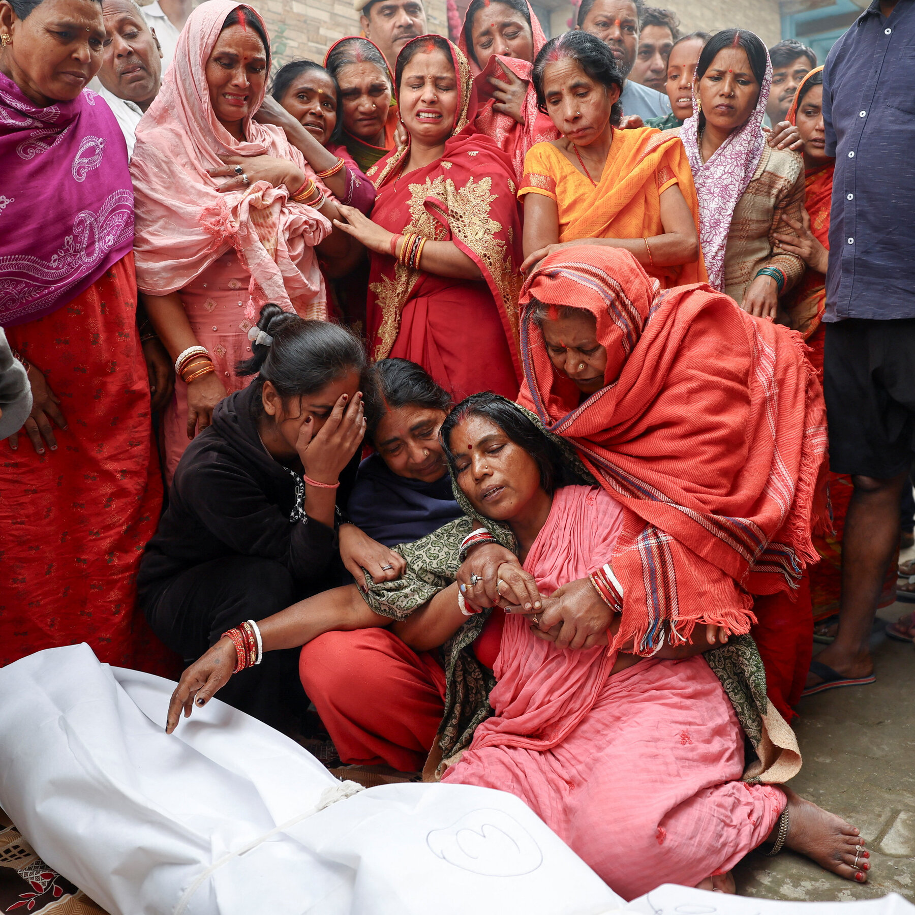 Modi Promises Justice After Terror Suspected in Fatal New Delhi Subway Blast