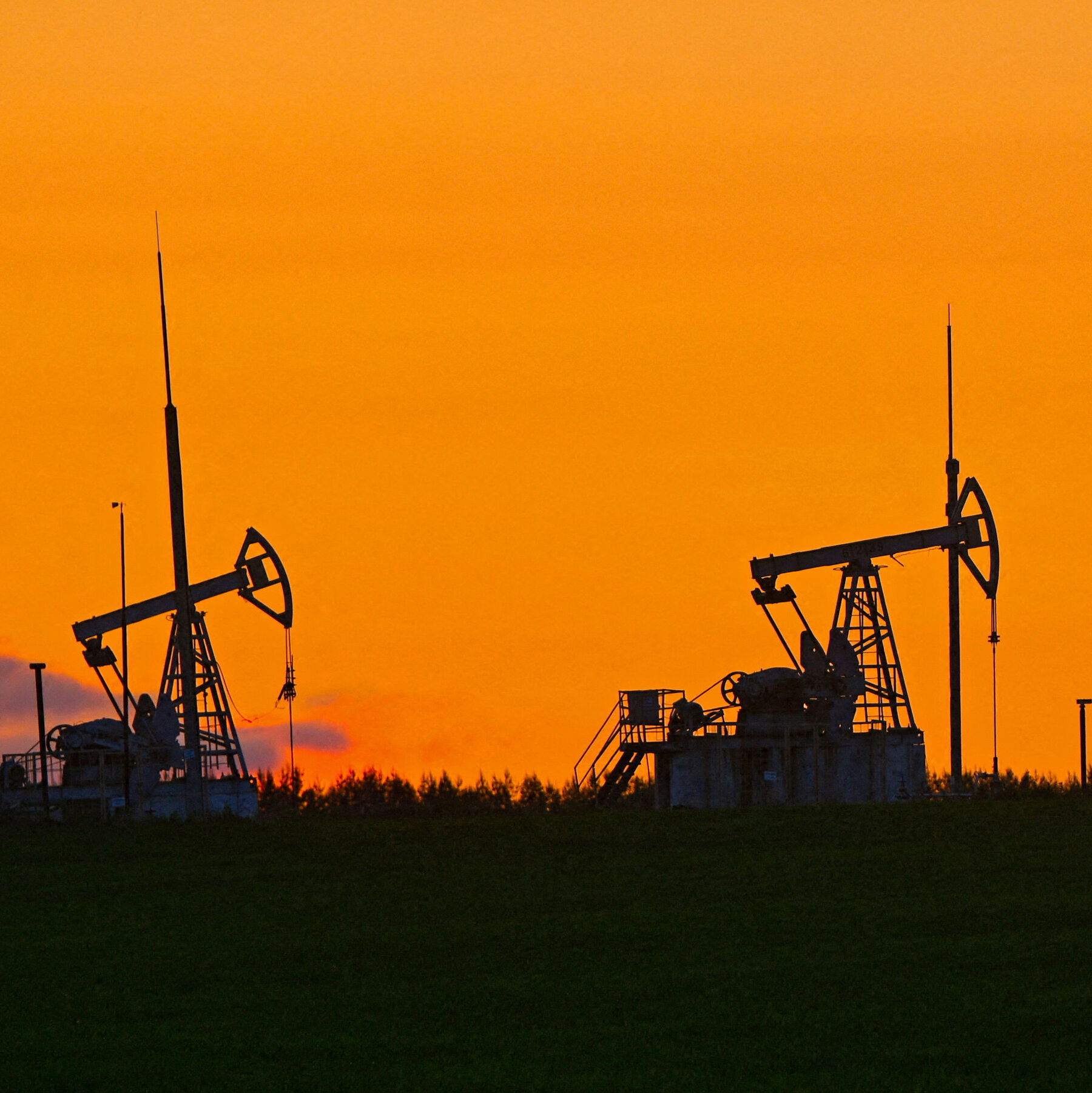 New Forecast Signals Uncertainty for Peak Oil Demand