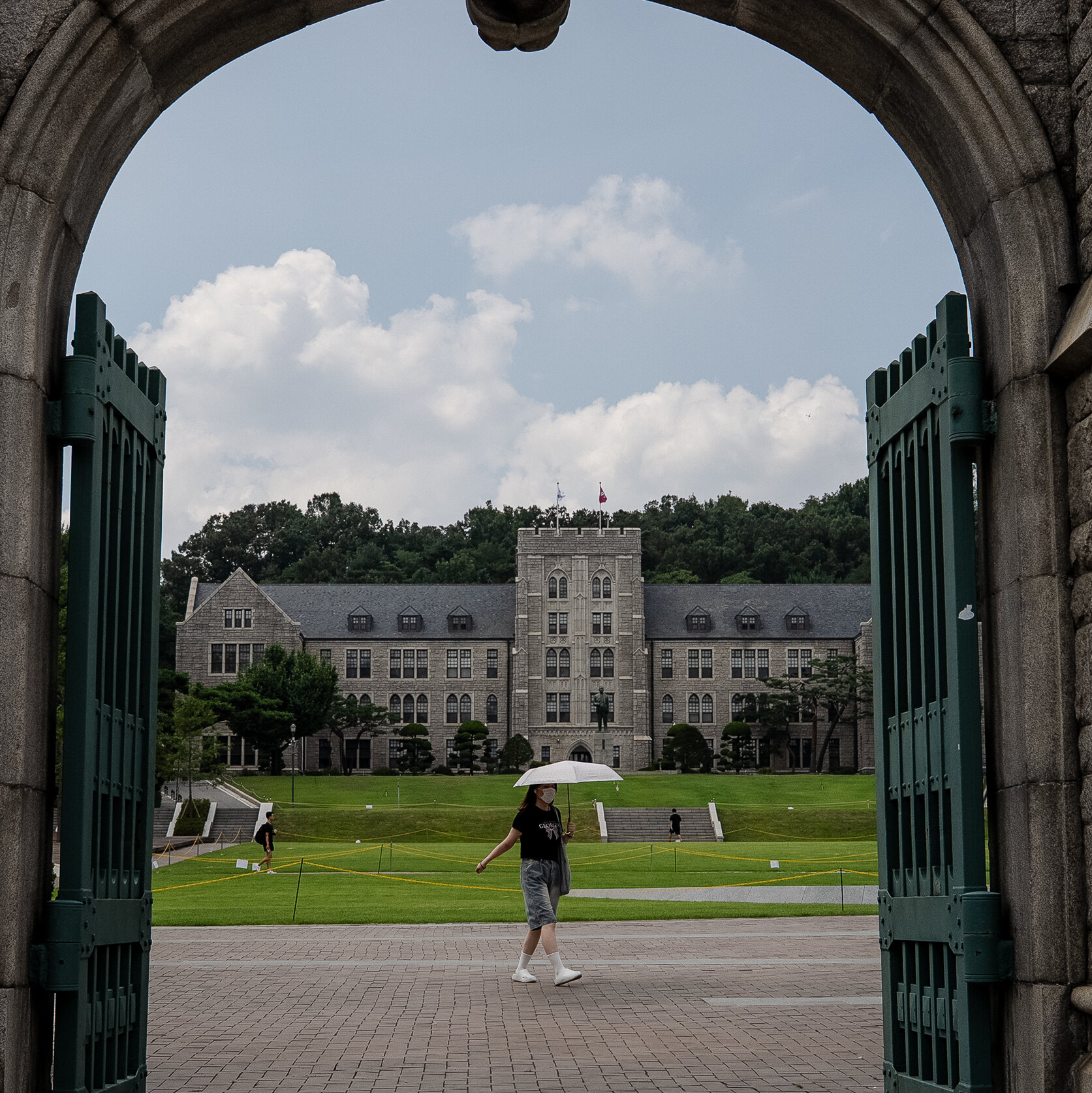 A.I. Cheating Scandal Shakes South Korea’s Elite Universities
